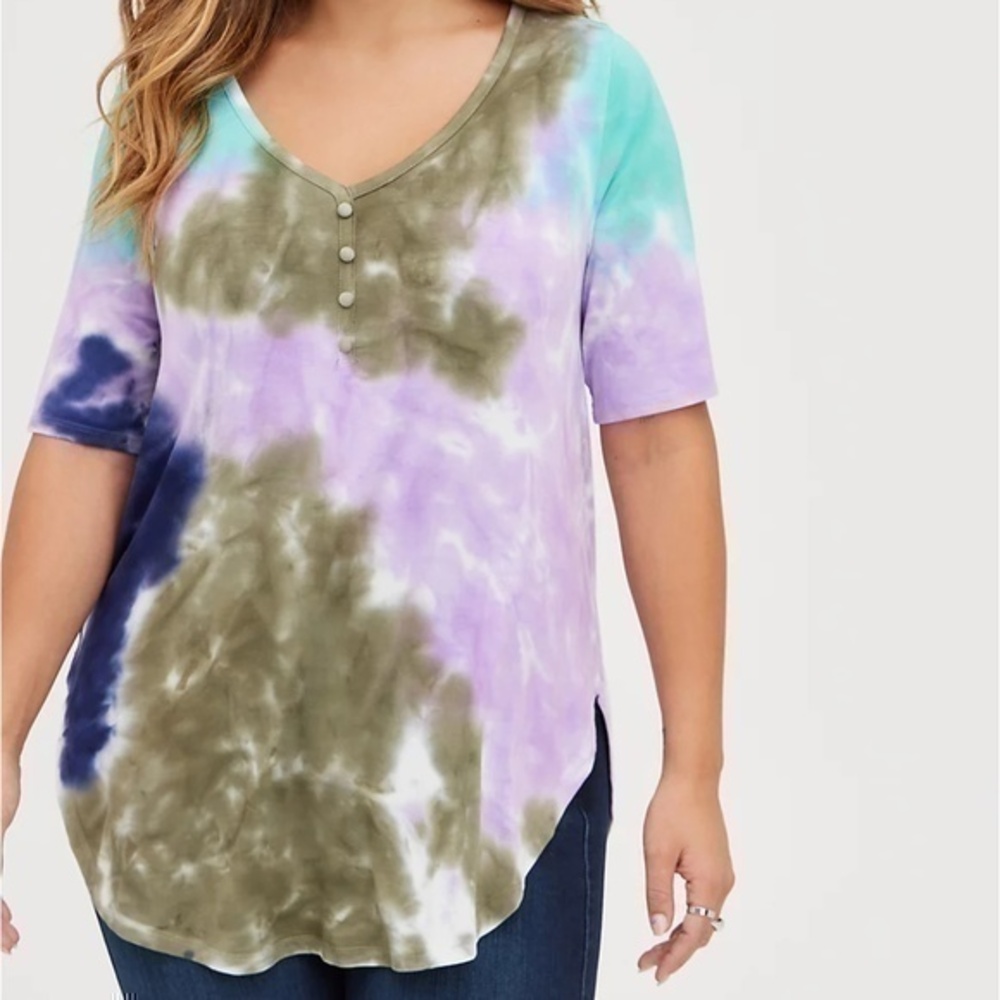 Torrid Super Soft V Neck Tie Dye Henley Tunic Tee Shirt sz 00 or 10